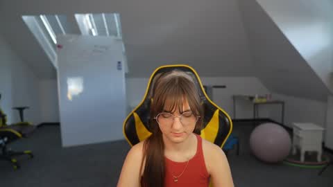 Sheryl online show from April 17, 10:17 am