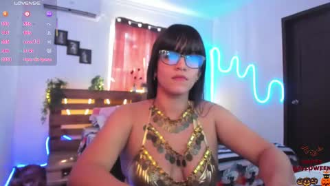 Snapshot of livfabi_ chatting on October 9, 5:40 pm Livfabi online show from October 9, 5:40 pm