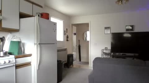 Liv Mirage online show from October 8, 6:47 pm