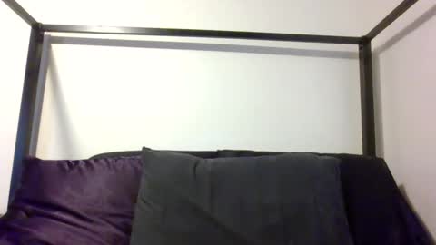 Liv Mirage online show from September 24, 7:20 pm