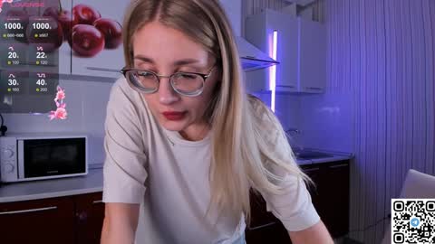 My name is Livy Nice to meet you  Thumbs up please its important online show from December 13, 3:54 pm