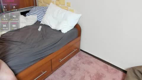 Liya Mard online show from December 5, 6:06 pm