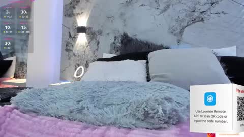Snapshot of liz_holmes chatting on September 20, 12:19 pm Liz online show from September 20, 12:19 pm