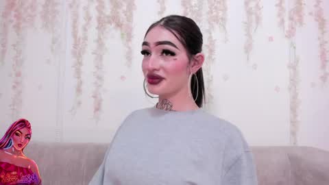 Liz Luna online show from April 1, 9:56 pm