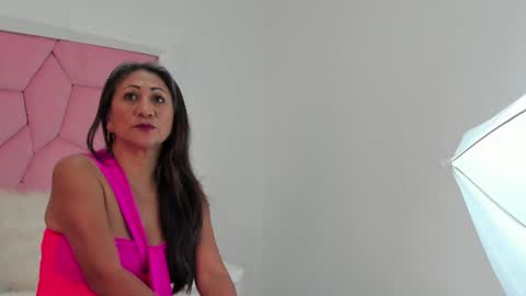 lizamintelli online show from November 30, 2:13 pm