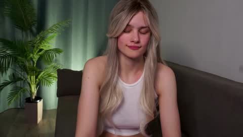 Sunnheart online show from January 23, 10:44 pm