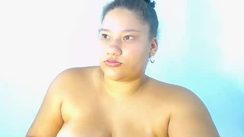 Snapshot of lize_lisha chatting on October 19, 1:21 am lizze online show from October 19, 1:21 am