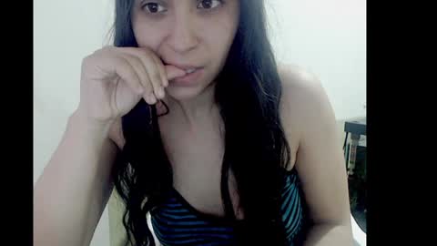 lizz1305 online show from December 3, 1:27 pm