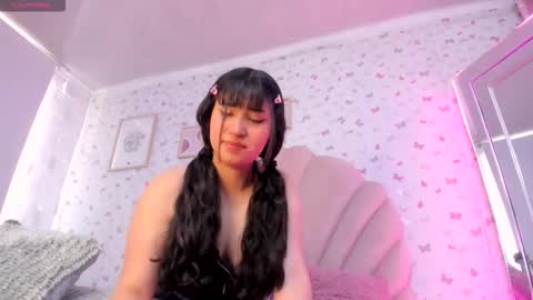 Snapshot of lizz39 chatting on October 20, 12:43 pm lizz39 online show from October 20, 12:43 pm