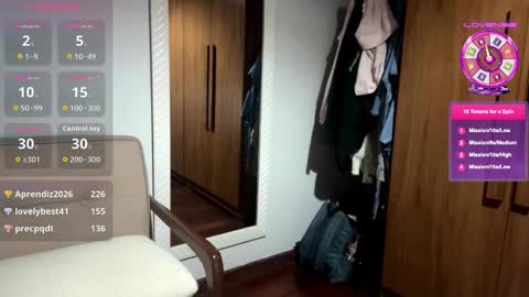 Lizz is my alter online show from February 25, 2:04 am