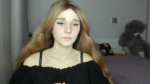 lizza_a online show from April 8, 8:12 pm