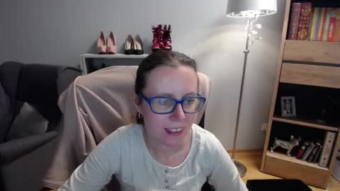 Lizzy online show from October 13, 4:36 am