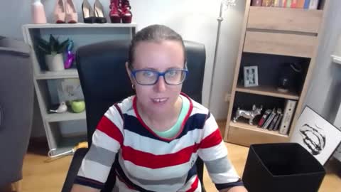 Lizzy online show from September 11, 4:25 am