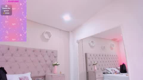 Lizzy Rossie online show from April 14, 10:46 pm