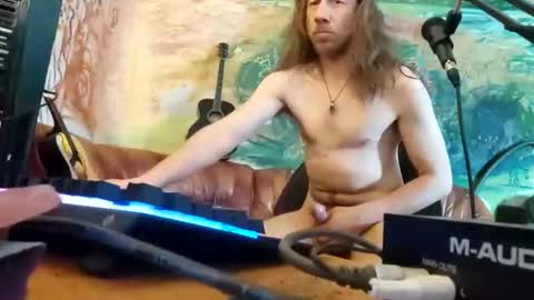 lkonig504475 online show from March 22, 12:42 pm