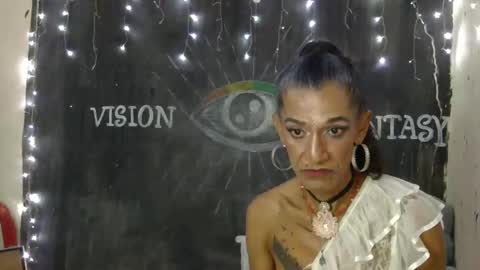 LA LOBA online show from December 14, 4:01 am