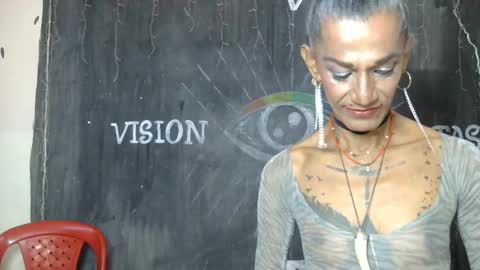 LA LOBA online show from December 11, 8:50 pm