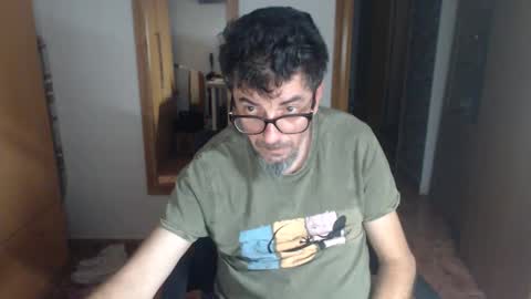 Snapshot of lobosolitario73 chatting on October 15, 9:37 pm lobosolitario73 online show from October 15, 9:37 pm