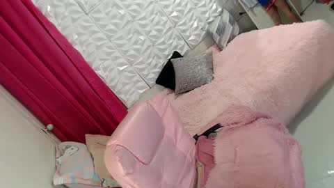 Thea online show from February 25, 3:52 am