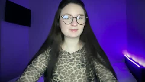 locaalis1 online show from December 19, 1:17 pm