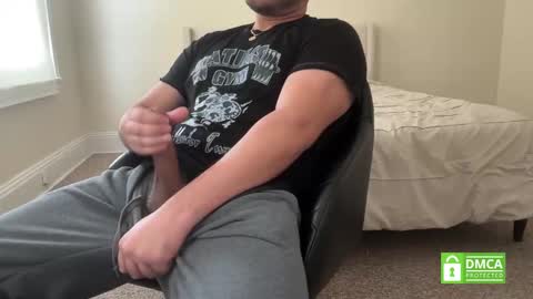 lockdownlove online show from November 9, 4:10 pm