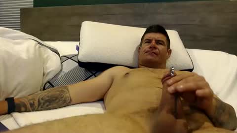 lockedin828 online show from November 28, 8:43 am