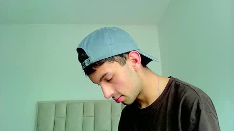 logaan_grey online show from January 11, 4:35 pm