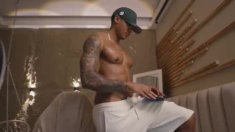 logan_varela online show from March 23, 3:17 pm