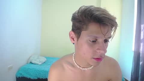 Snapshot of loganevans8 chatting on January 22, 4:12 pm Logan online show from January 22, 4:12 pm