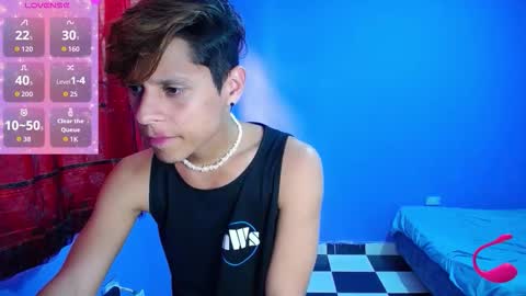 Snapshot of loganevans8 chatting on September 10, 6:42 pm Logan online show from September 10, 6:42 pm