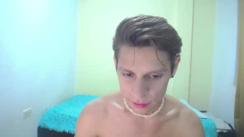 Snapshot of loganevans8 chatting on February 22, 11:13 am Logan online show from February 22, 11:13 am