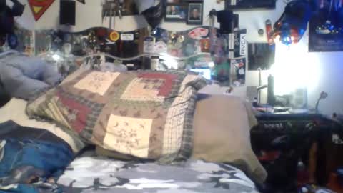 loganpax online show from December 3, 7:03 pm