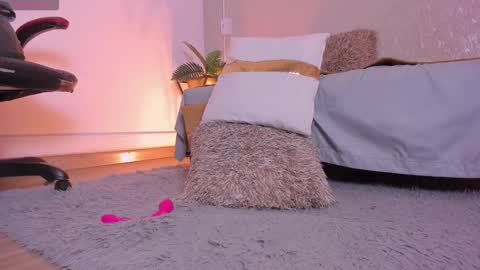 Snapshot of loghan_fox chatting on October 5, 5:16 am Loghan online show from October 5, 5:16 am