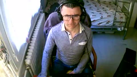 lokoum39 online show from April 23, 6:09 pm