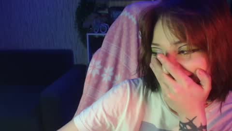 lola online show from February 3, 10:03 am