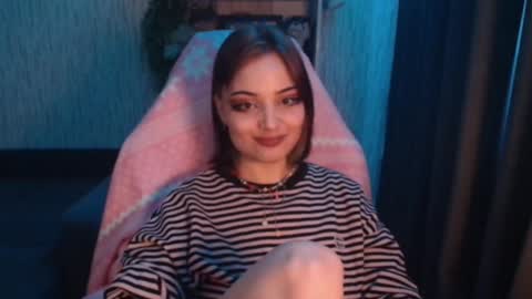 lola online show from January 22, 6:52 am