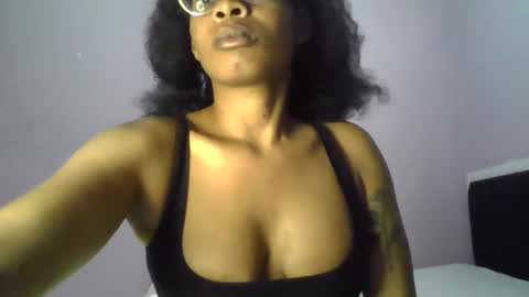 Lola Coco online show from April 13, 3:55 am