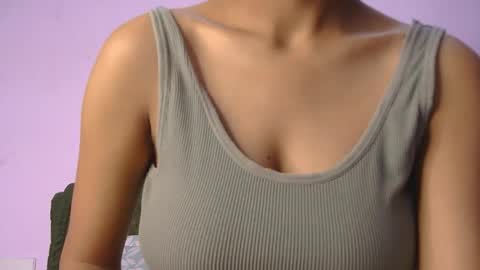 lolaa online show from February 16, 8:34 am