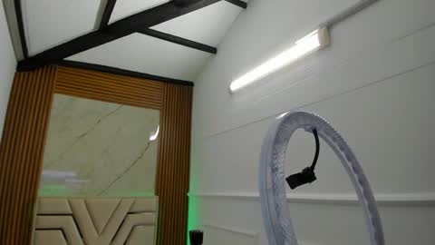 Lola Angel online show from September 25, 12:01 pm