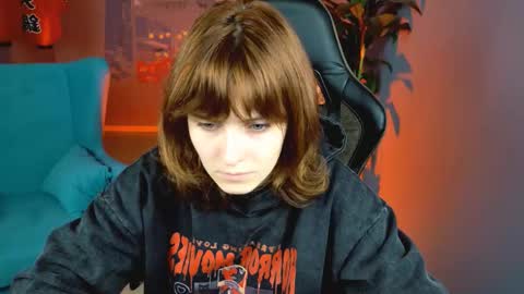 Snapshot of lolaasmus chatting on October 16, 7:41 am I consider myself the god Loki but life just calls me LOL online show from October 16, 7:41 am