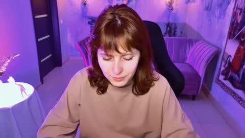 Snapshot of lolaasmus chatting on October 10, 9:15 am I consider myself the god Loki but life just calls me LOL online show from October 10, 9:15 am
