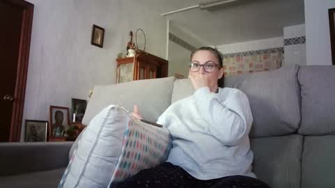 LOLA HUESO y ERIC online show from April 14, 2:20 pm