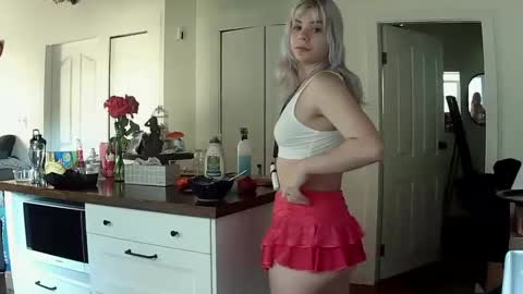 Lola Lixx online show from September 16, 1:07 am