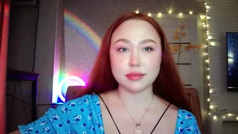 Snapshot of lolamint_ chatting on October 19, 2:33 pm Lola online show from October 19, 2:33 pm