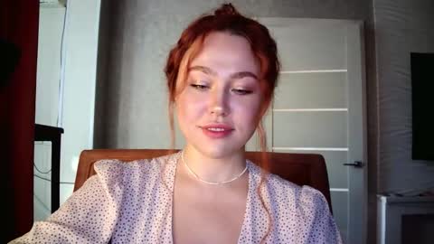 Snapshot of lolamint_ chatting on September 20, 12:08 pm Lola online show from September 20, 12:08 pm