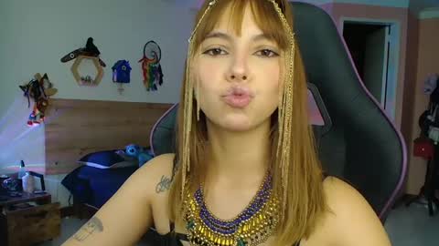 Snapshot of lolaverse chatting on September 13, 7:49 pm Lola doll online show from September 13, 7:49 pm