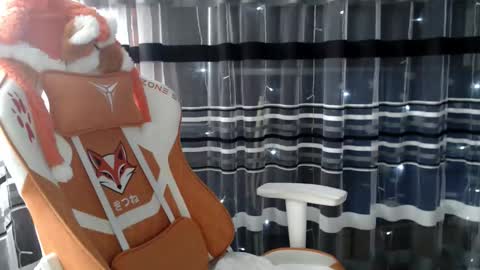 Lisa online show from February 20, 7:43 am