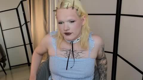 lollita online show from February 6, 10:12 pm