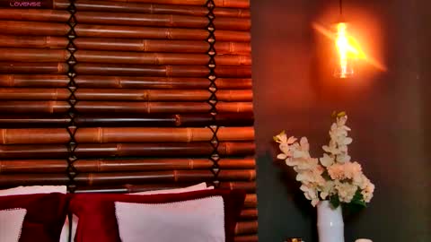 Lolly. online show from March 8, 8:35 pm