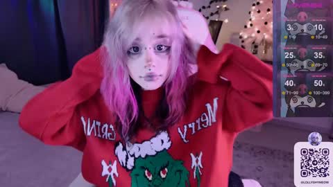 Lolly   online show from December 26, 8:00 pm